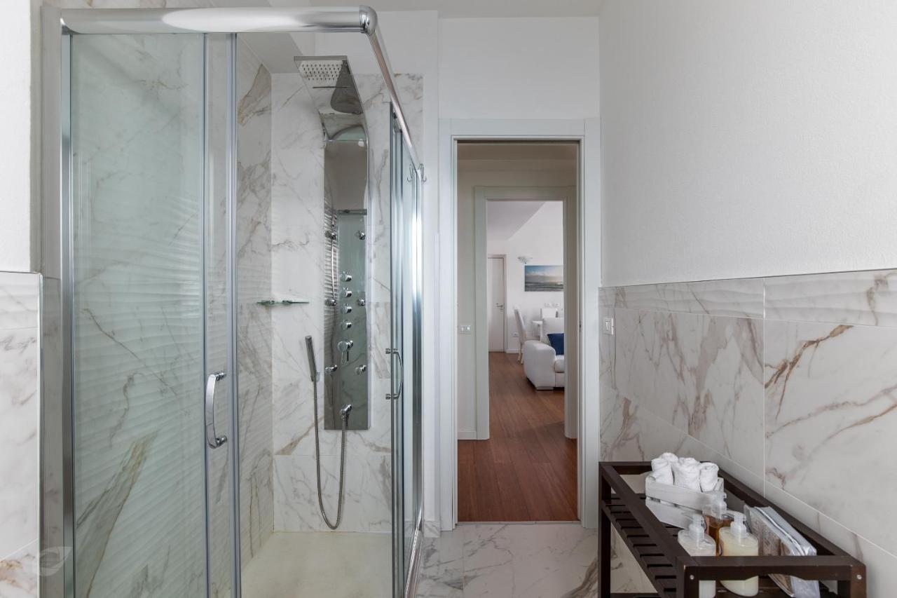 Elena House White Apartment Виареджо Екстериор снимка